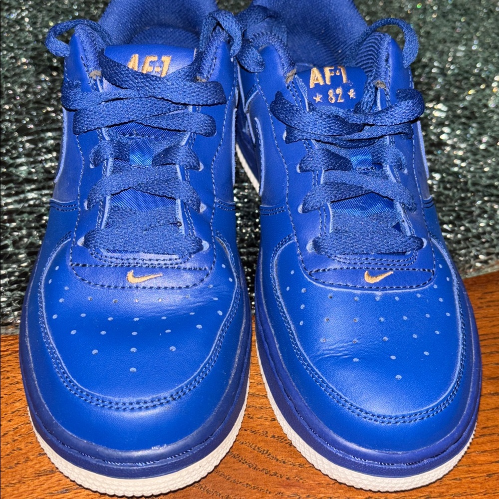 Nike Air Force One - Picture 7 of 9